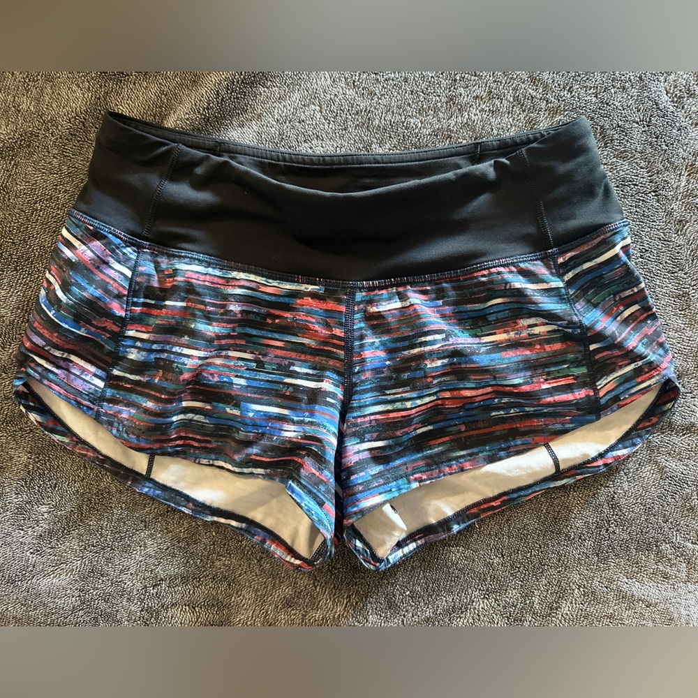 Lululemon Speed Up Running Shorts 2.5” • Size 2